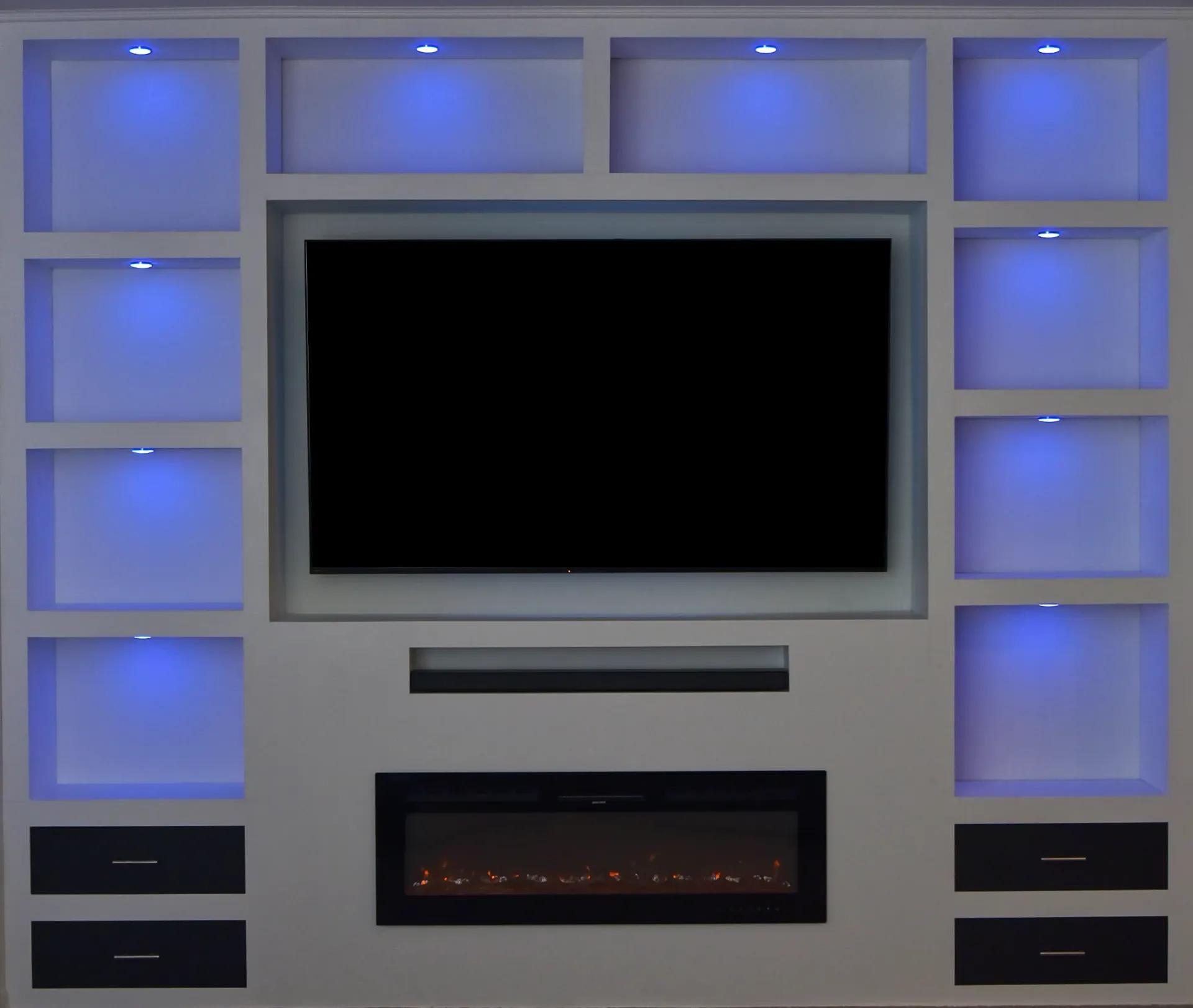 Kusstom Illuminated Media & Display Wall
